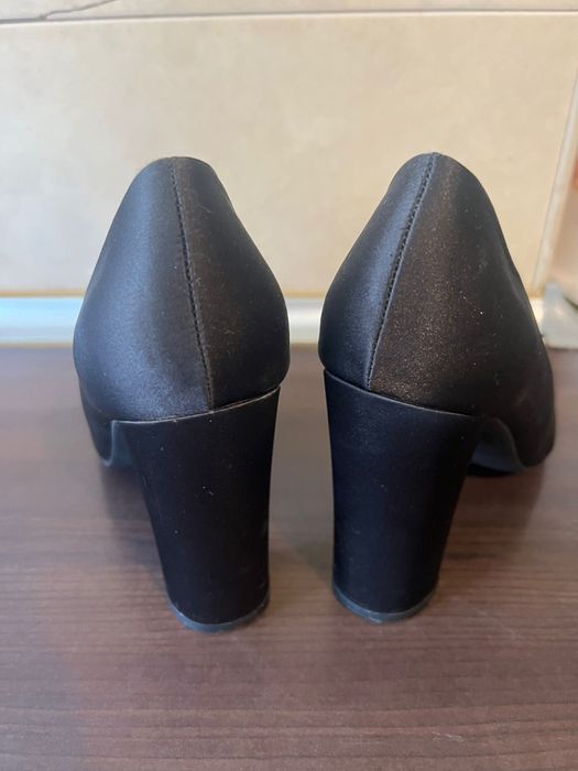 Pantofi negri satin