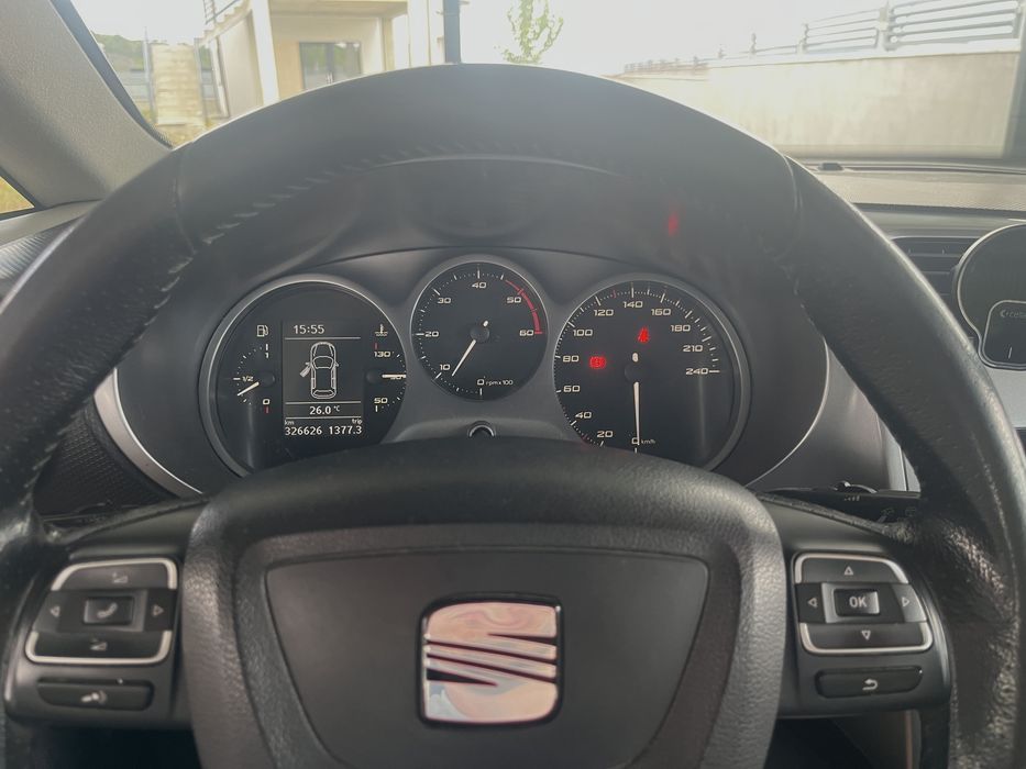 SEAT Leon 2010 — imagine 5