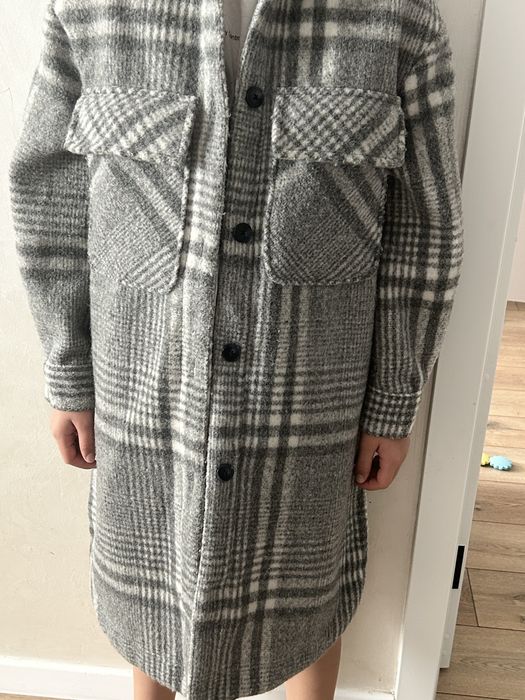 Продам пальто доя девочек подростков