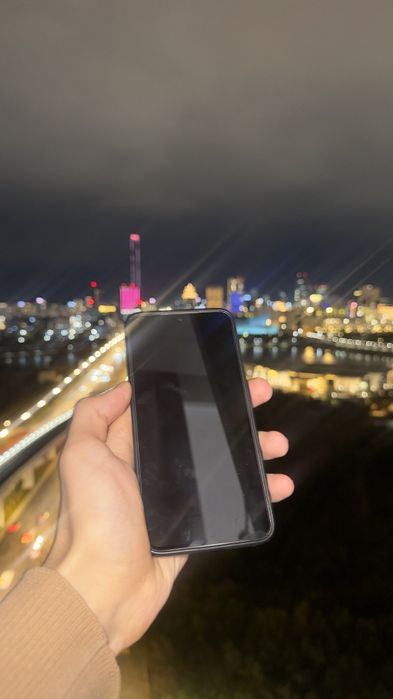 Samsung s23 8/256 полный идеал СРОЧНО