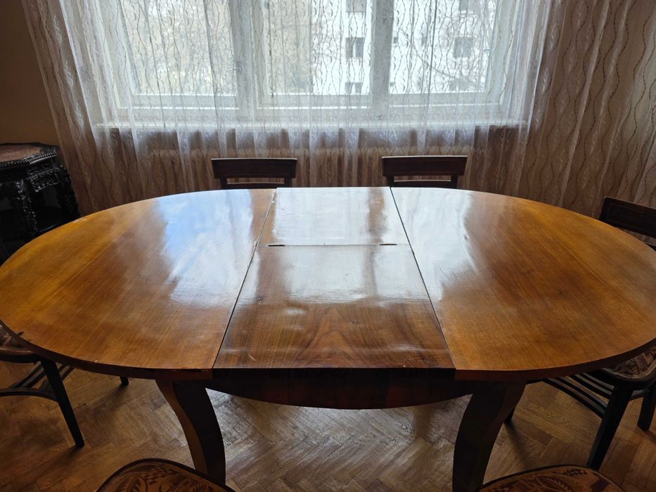 Set Sufragerie de Lux (Anii '50): Masă Extensibilă + 6 Scaune Tapițate – Stare Impecabilă