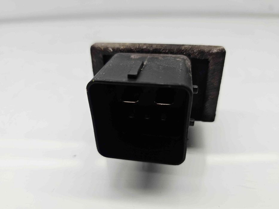 Releu  Renault Master III [Fabr 2009-2015] 110678071R