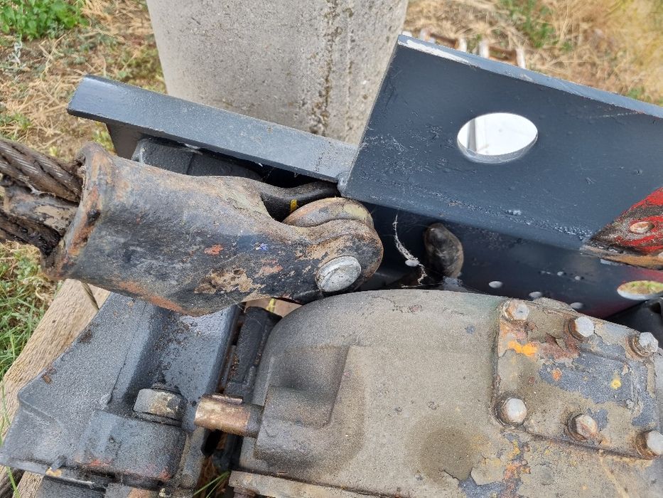 Нова Уралова лебедка