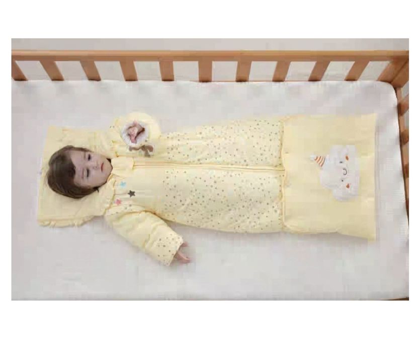 Детской прогулочный комбинезон