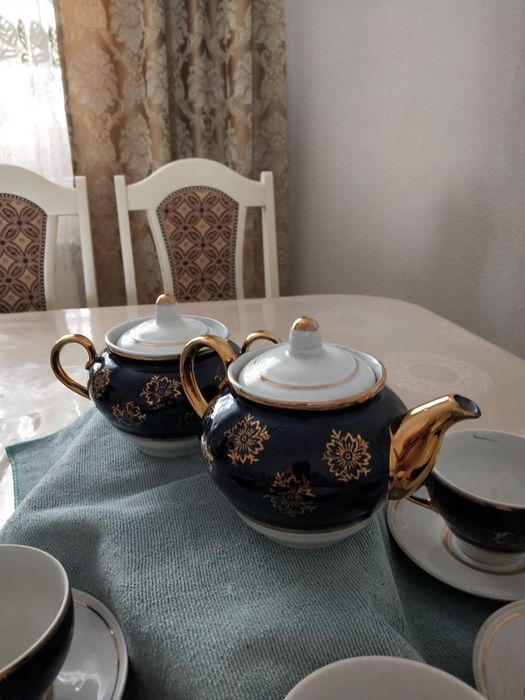 Чайный сервиз  фарфоровый
