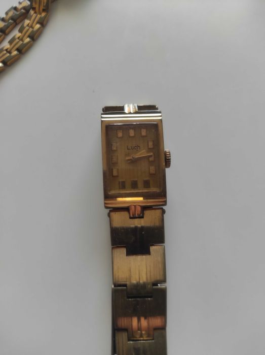 Стари дамски часовници - Луч, Рина