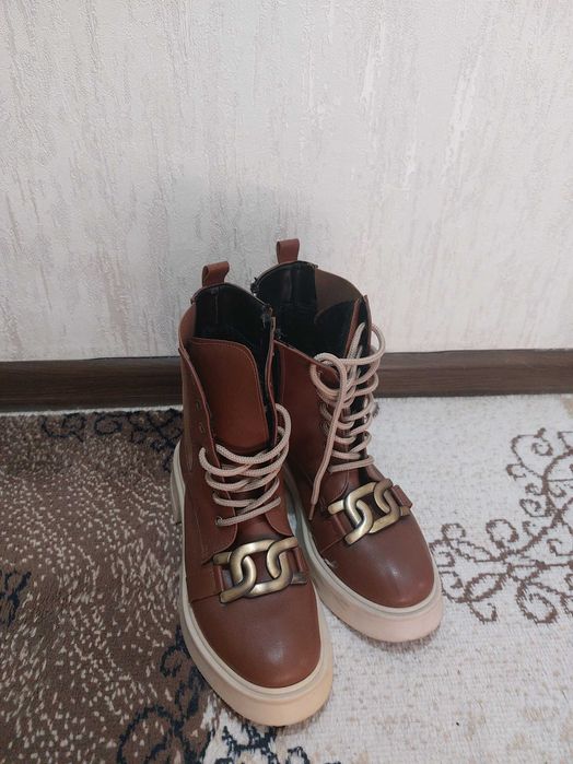 Сапожки демисезонные размер 36