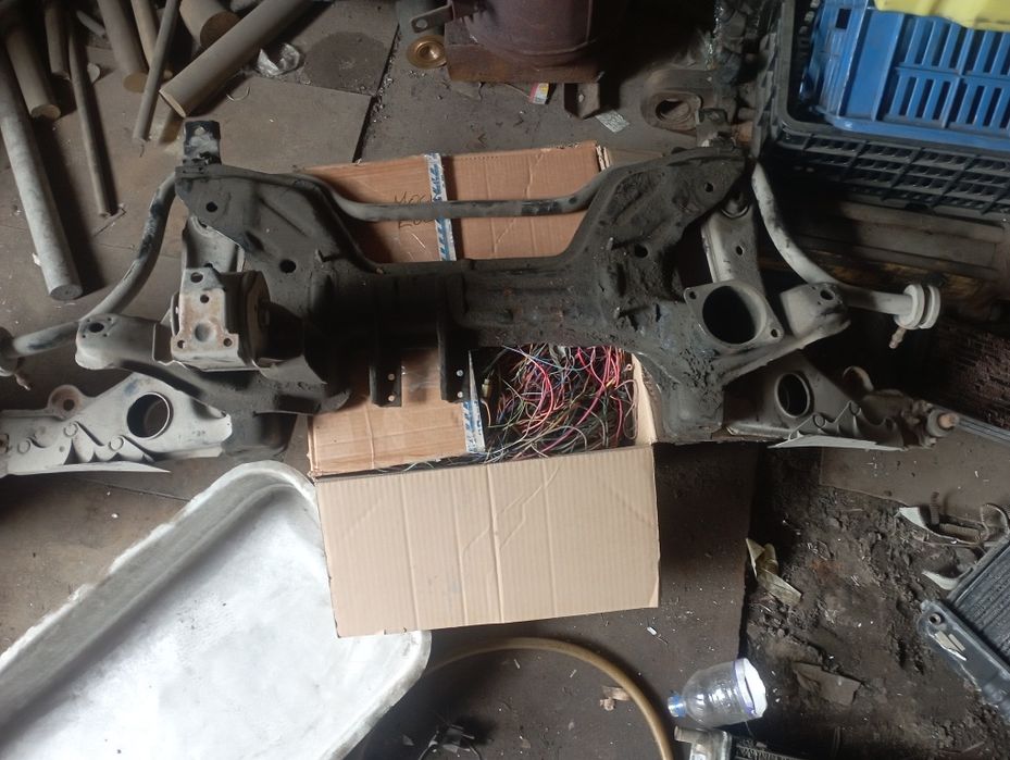 Балка  передняя paccat b3