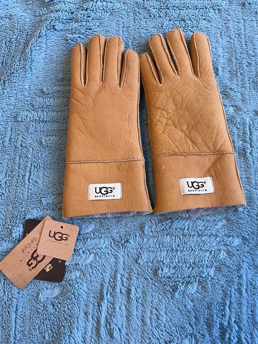 Дамски ръкавици UGG xs нови