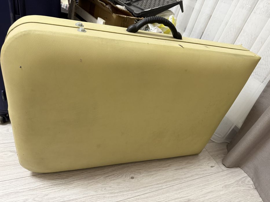 Продается кушетка чемодан