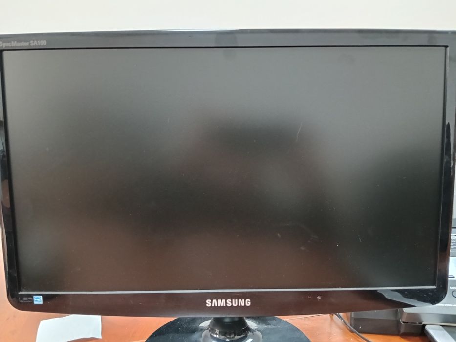 Монитор SAMSUNG 21,5"