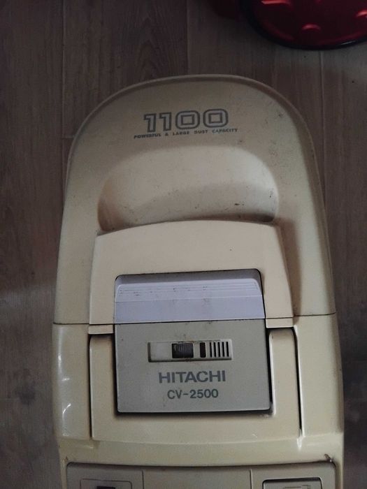 Продавам две прахосмукачки