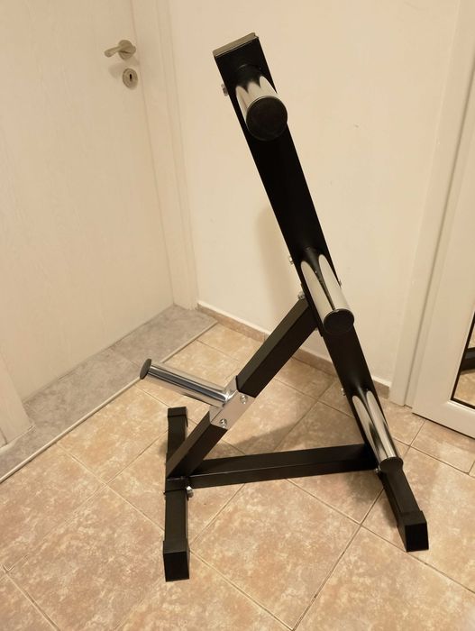 Продавам стойка за тежести ф50