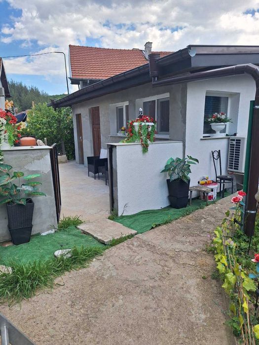 Дава се под наем Къща в с. Железница, Област София-град - 60 кв.м за 306 € - Снимка #6