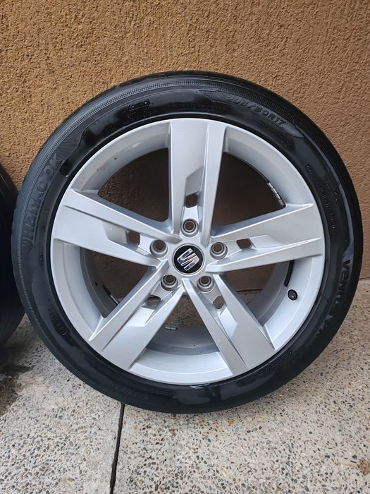 Vând  Jante cu anvelope vara Seat / VW / Skoda / Audi 205/50 R17  5x11
