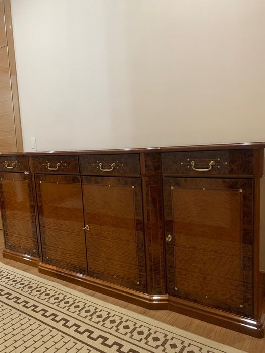 Продаю комплект мебели Art Deco