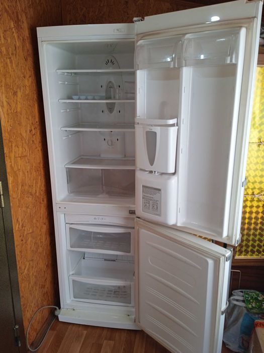 Продам холодильник