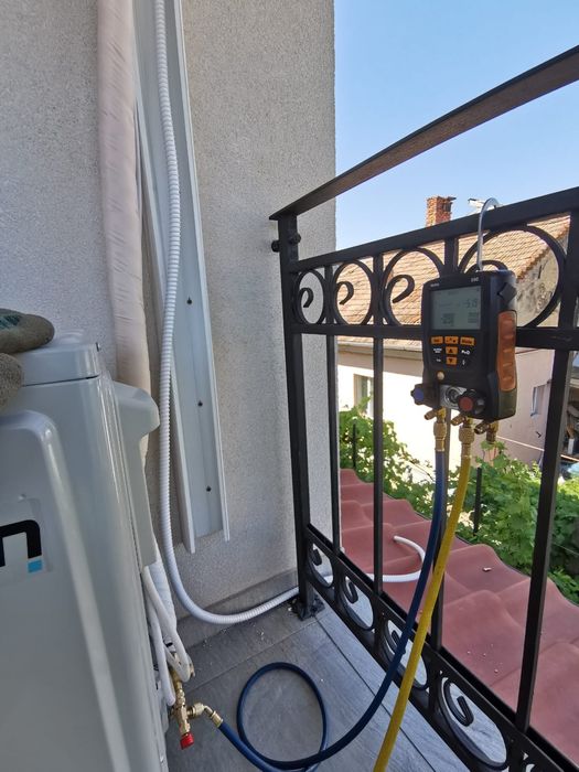 Montaj/ instalare aer conditionat/încărcare AC