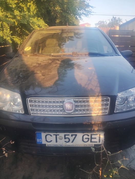 Vând Fiat  Punto