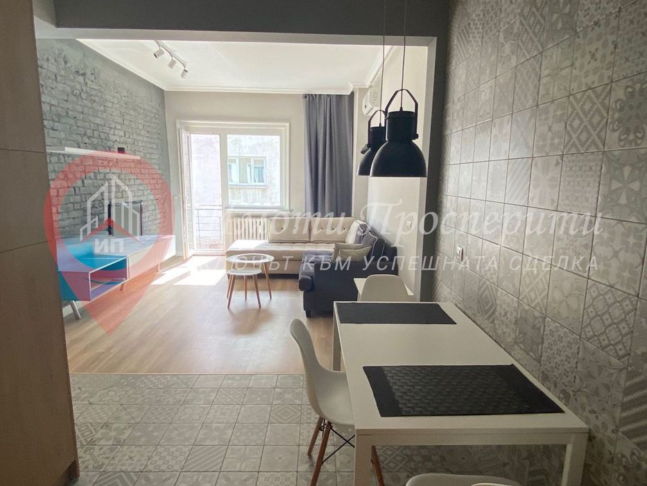 Дава се под наем Двустаен апартамент в София, Център - 68 кв.м за 875 € - Снимка #4