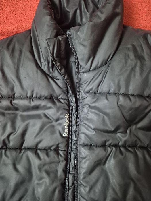 Продам Безрукавку Reebok