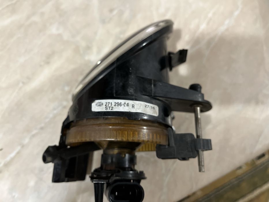 Proiector ceata passat b6