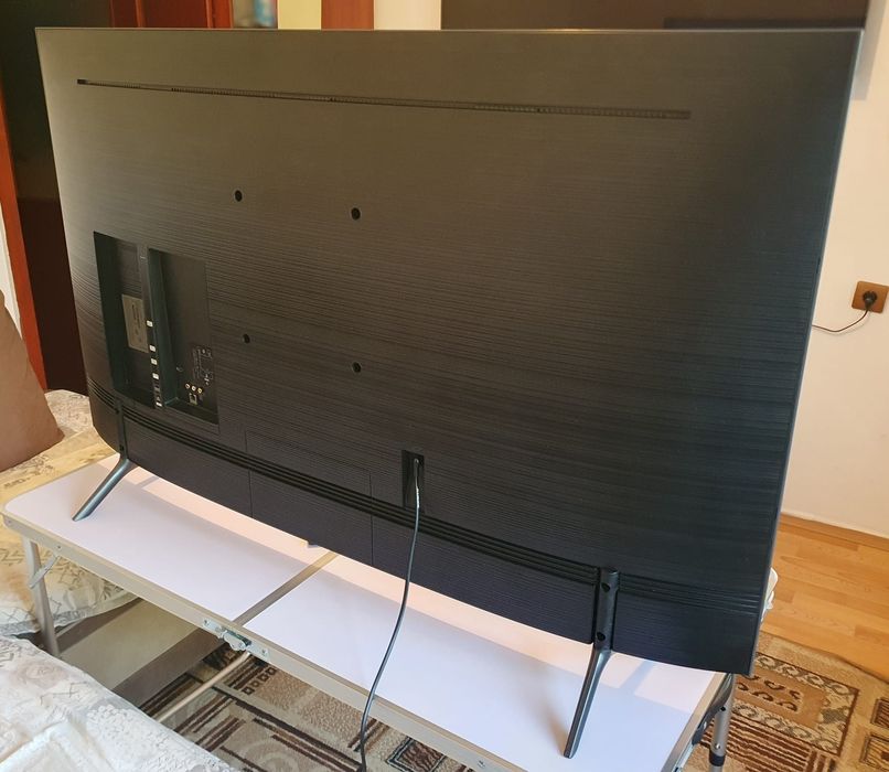 Телевизор Samsung - Извит - 55 ИНЧА - Smart - 4K - Ultra HD !