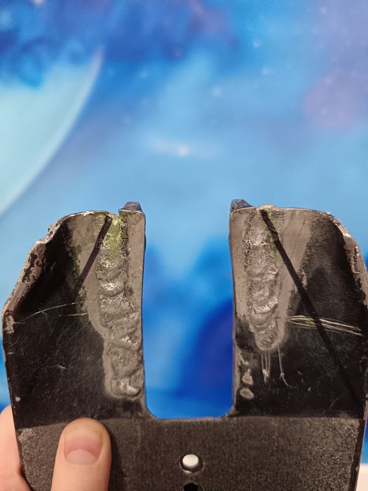 Дека траст монумент