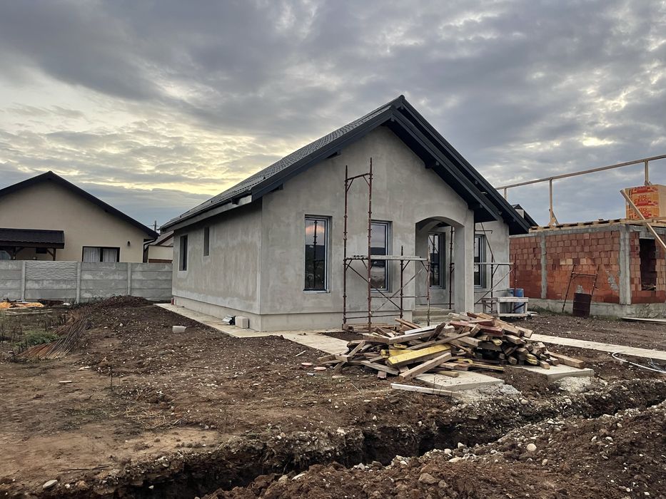 Casa de Vanzare P+M