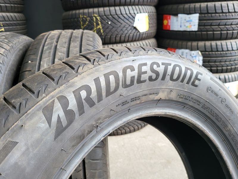 225/60/18 BRIDGESTONE 4бр