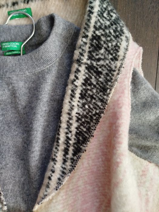 Вълнен комплект бенетон S размер