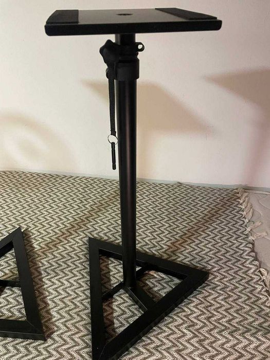 Стойки за тонколони / монитори