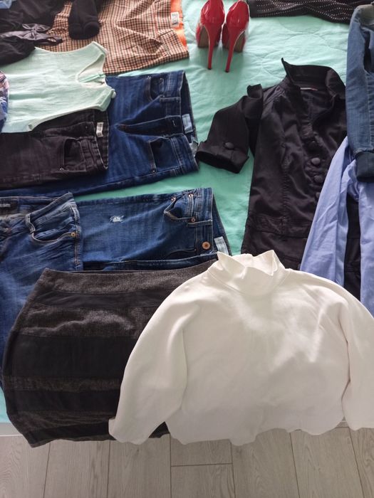 Лот от дамски дрехи