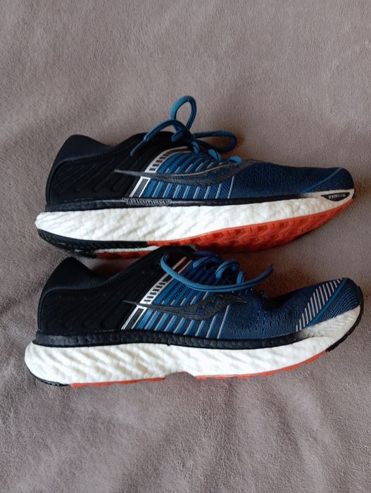 Saucony Triumph 17, marimea 44