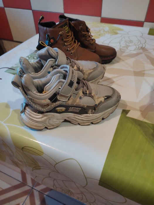 Продам детские сапоги