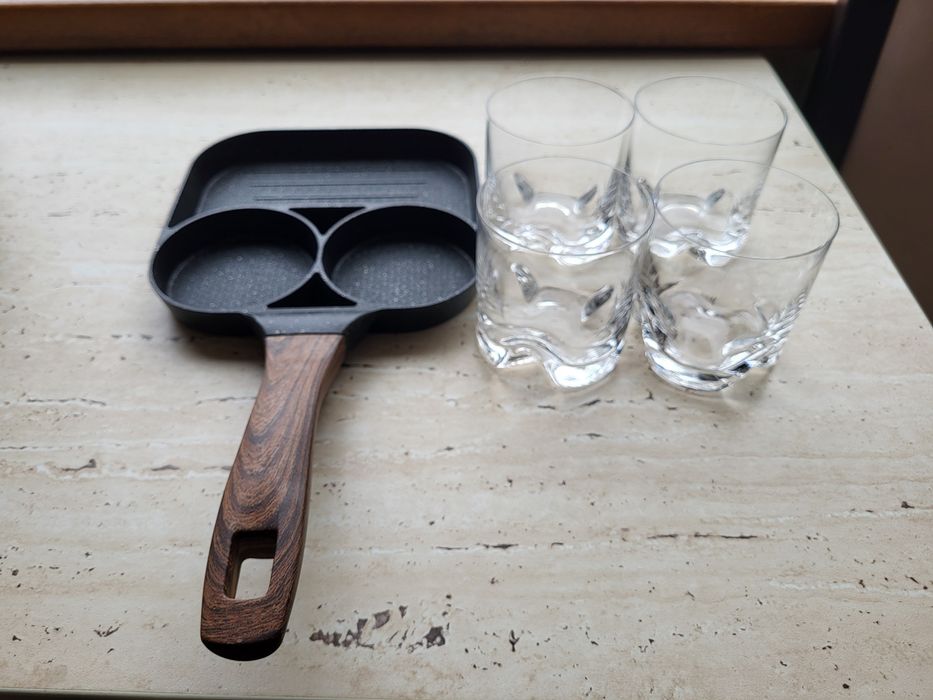 Все для дома - на фото:  ваза, зеркало и тд Распродажа. Недорого