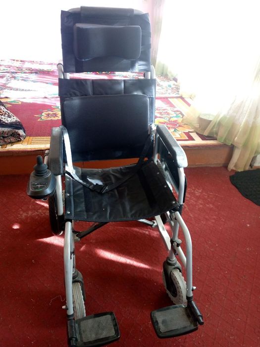 Nogironlar aravasi elektron