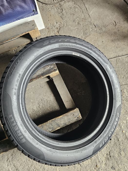 2 anvelope iarna 245 50 19 Pirelli Runflat