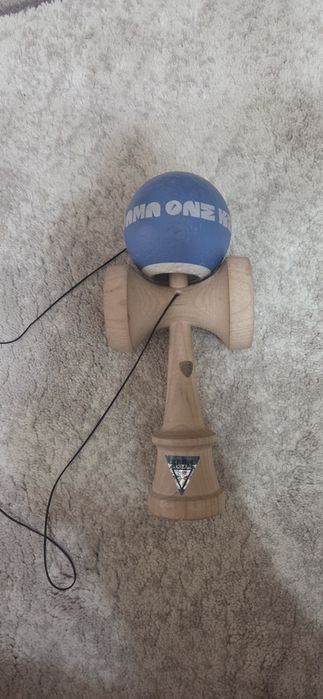 Kendama. Ken lambo maple si tama one kendama