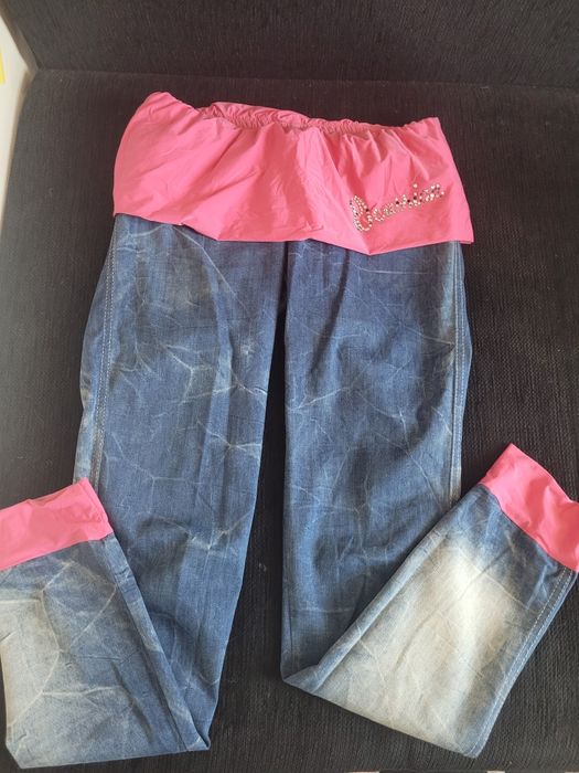 Blugi elastici model deosebit firma ocassion