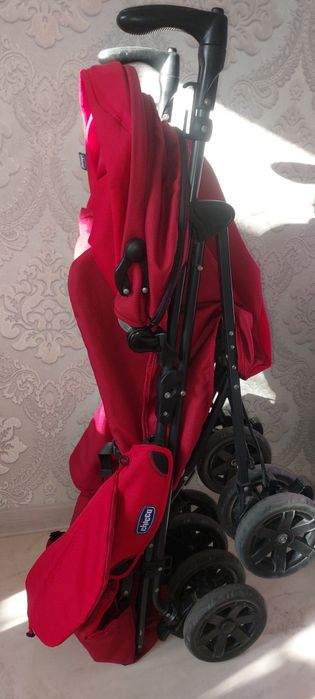 Коляска Chicco. 20.000 тнг.