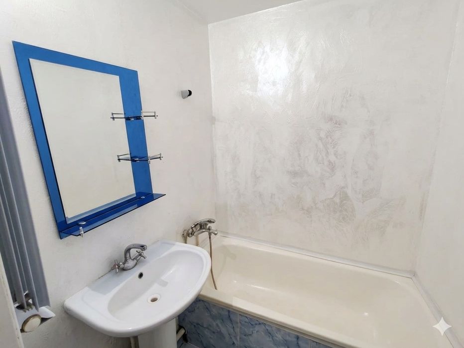 Продам 4-х комнатную квартиру