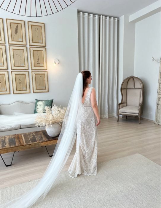 Rochie de mireasa din dantela cu trena detasabila/ DIVINE Atelier/ M