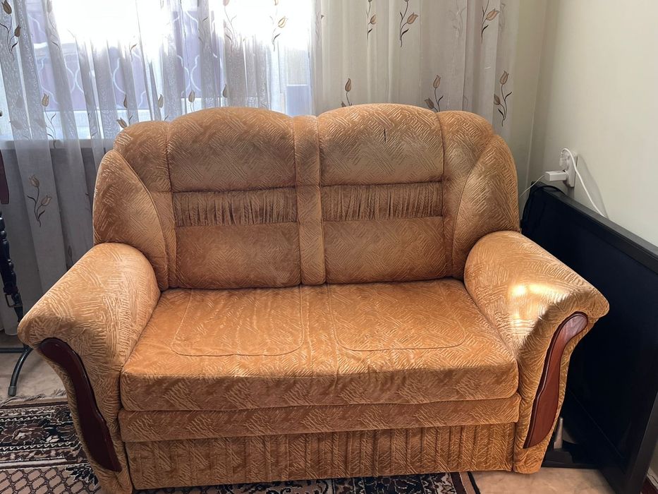 Продам комплект диванов