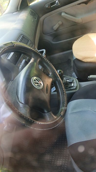 vând Volkswagen Golf 4, 2001