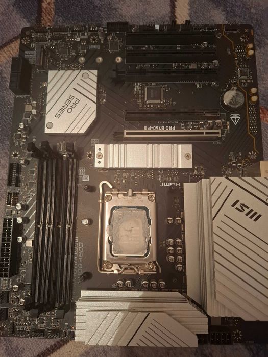 Материнская плата