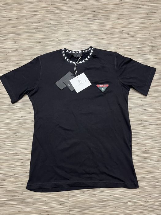Tricou Prada mărimea XXL,nou cu etichetă