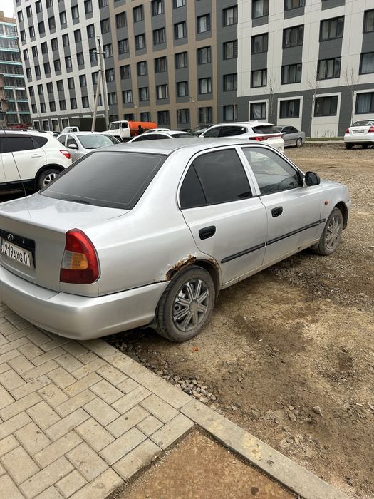 Продам машину hyundai accent 2005
