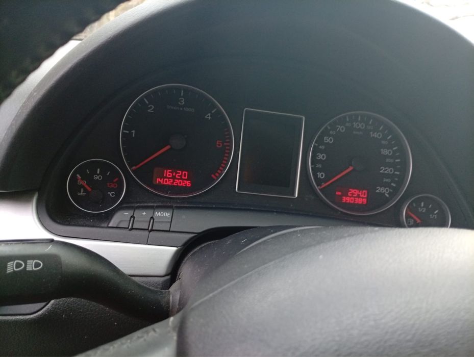 Audi A4 2007 2.0 140cp Automat