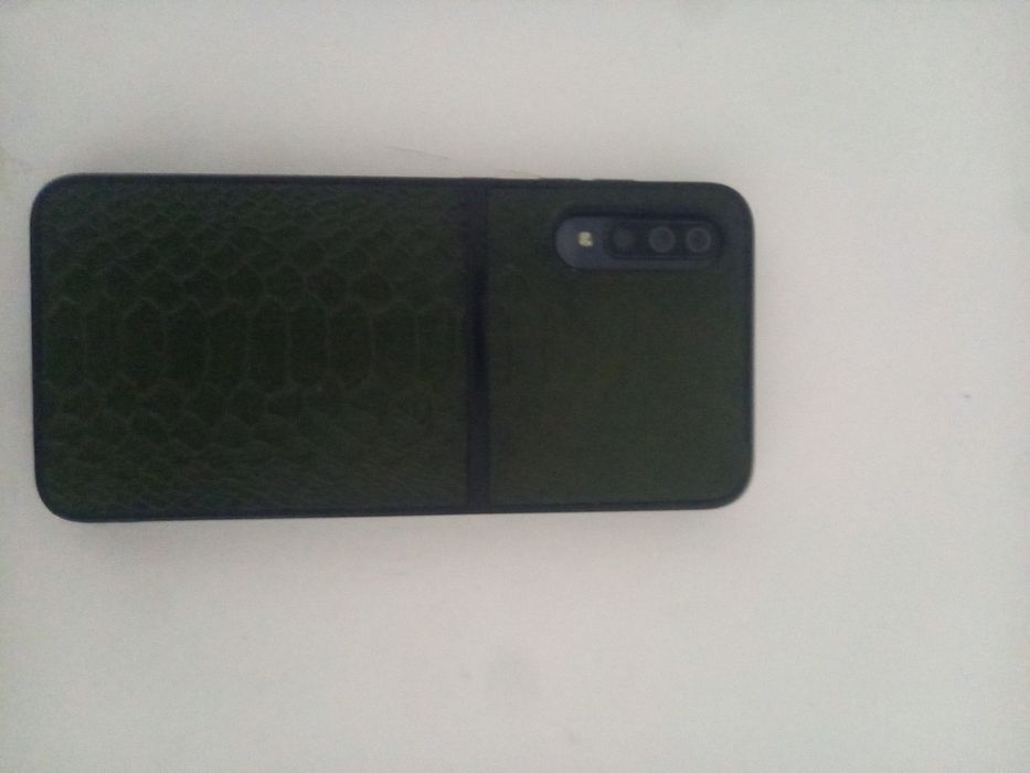 Самсунг А70 предлагайте обмены